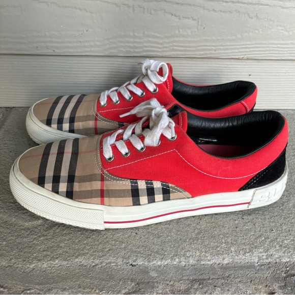 Burberry Super Runway Somerton & Red Low Top Sneakers 🔥 - Picture 2 of 9